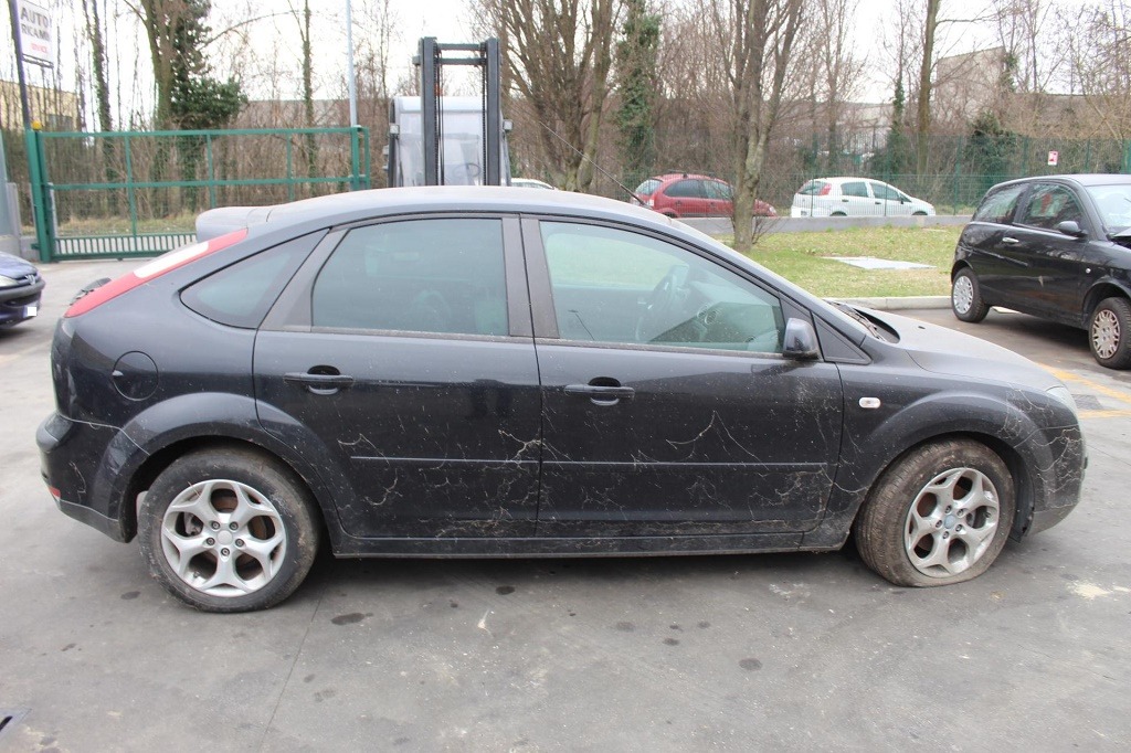 FORD FOCUS 1.6 D 66KW 5M 5P (2007) RICAMBI IN MAGAZZINO