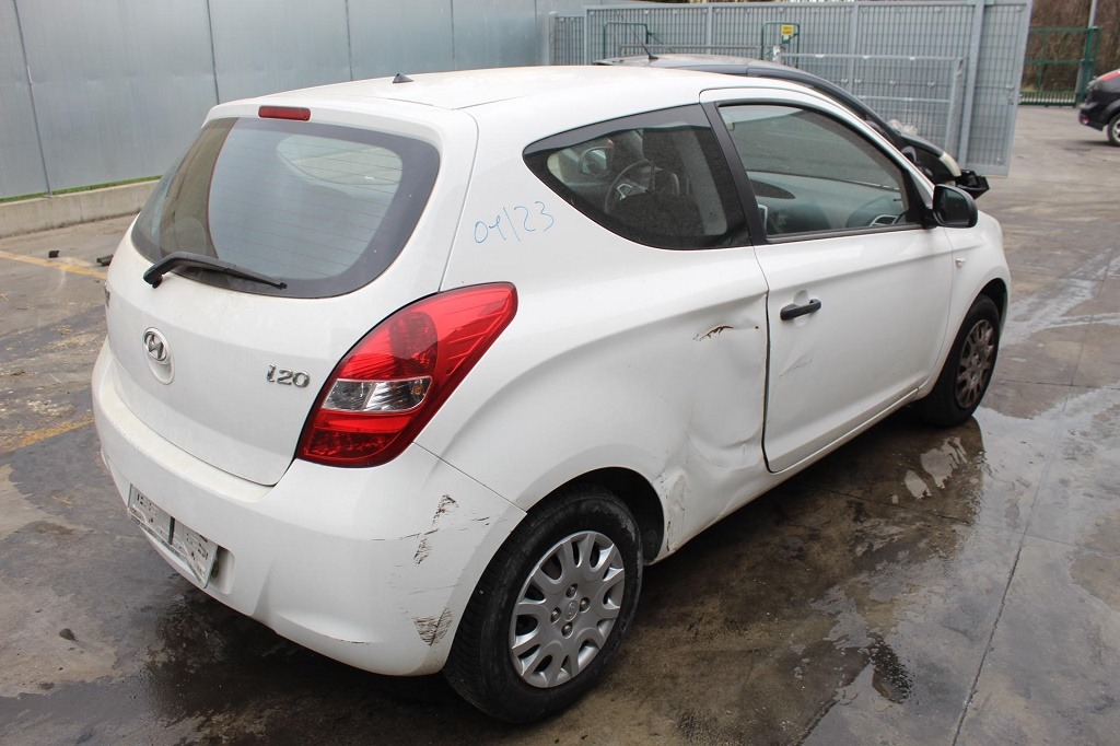 HYUNDAI I20 1.2 G 57KW 5M 3P (2010) RICAMBI IN MAGAZZINO 