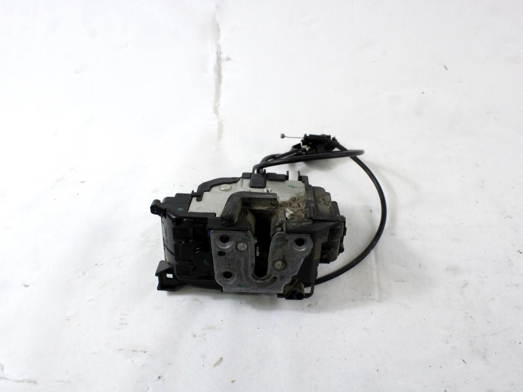 CENTRALNI ZAKLEP SPREDNJIH VRAT  OEM N. 8200300125 ORIGINAL REZERVNI DEL RENAULT CLIO BR0//1 CR0/1 KR0/1 MK3 R (05/2009 - 2013) BENZINA LETNIK 2012