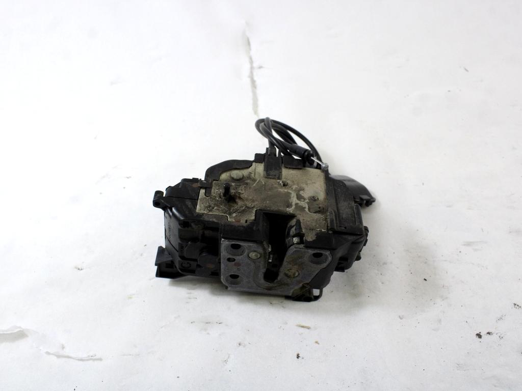 CENTRALNO ZAKLEPANJE ZADNJIH DESNIH VRAT OEM N. 8200300129 ORIGINAL REZERVNI DEL RENAULT CLIO BR0//1 CR0/1 KR0/1 MK3 R (05/2009 - 2013) BENZINA LETNIK 2012