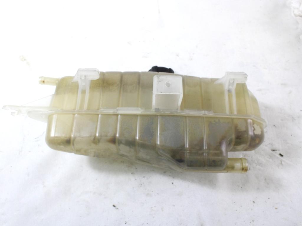 HLADILNA VODA ZA RADIJATORJE OEM N. 8200494668 ORIGINAL REZERVNI DEL RENAULT CLIO BR0//1 CR0/1 KR0/1 MK3 R (05/2009 - 2013) BENZINA LETNIK 2012