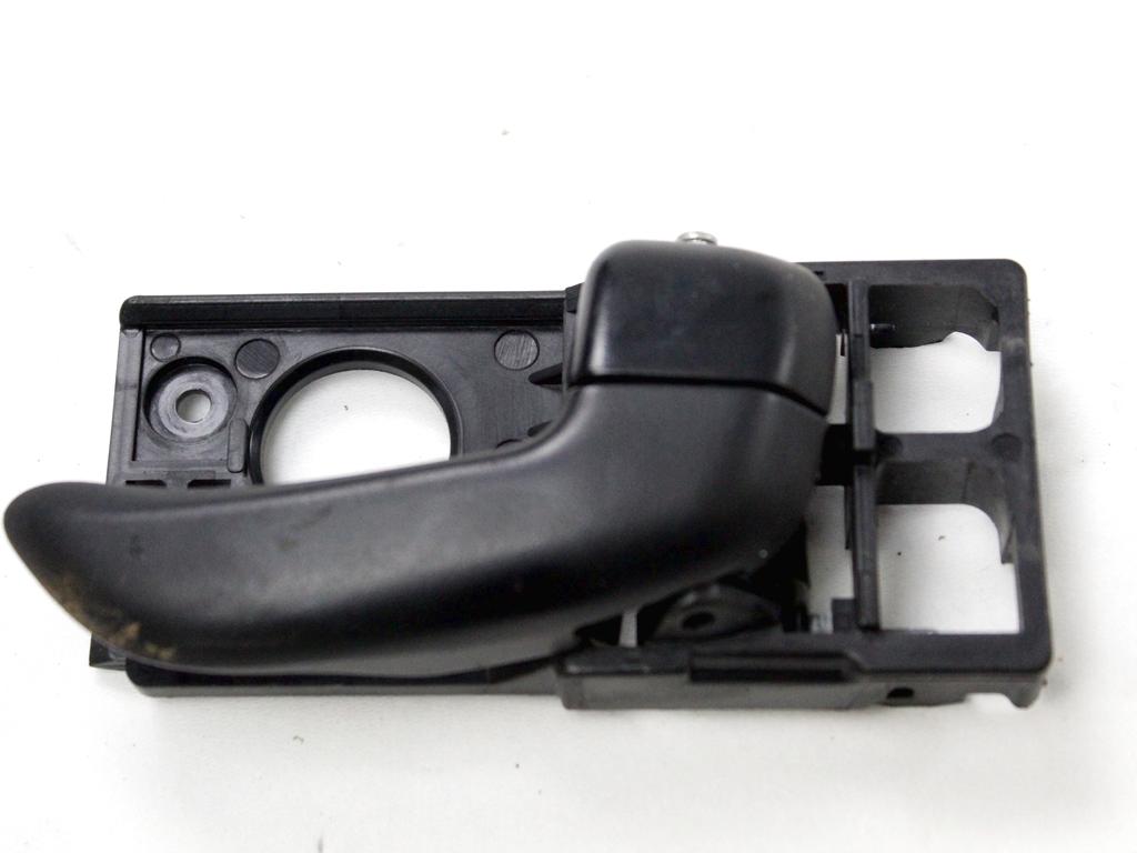 NOTRANJA KLJUKA  OEM N. 826230X000 ORIGINAL REZERVNI DEL HYUNDAI I10 PA MK1 R (2010- 2013) BENZINA LETNIK 2011