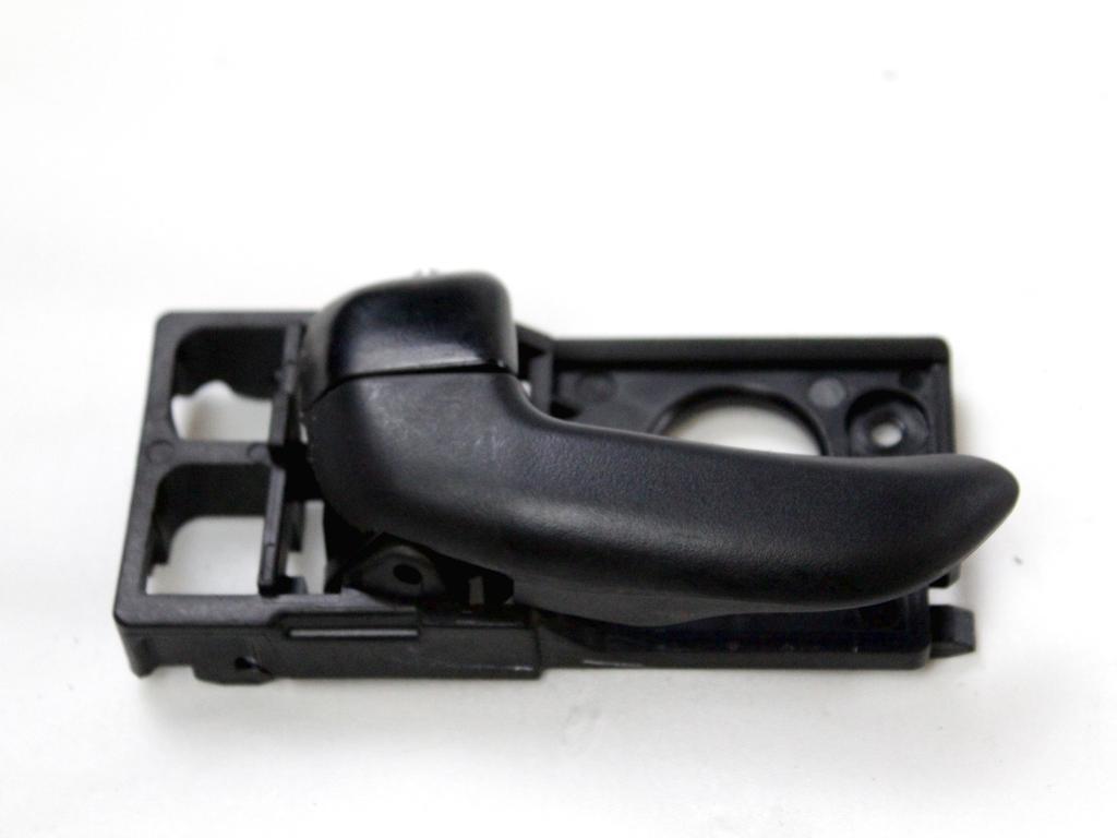 NOTRANJA KLJUKA  OEM N. 826130X000 ORIGINAL REZERVNI DEL HYUNDAI I10 PA MK1 R (2010- 2013) BENZINA LETNIK 2011