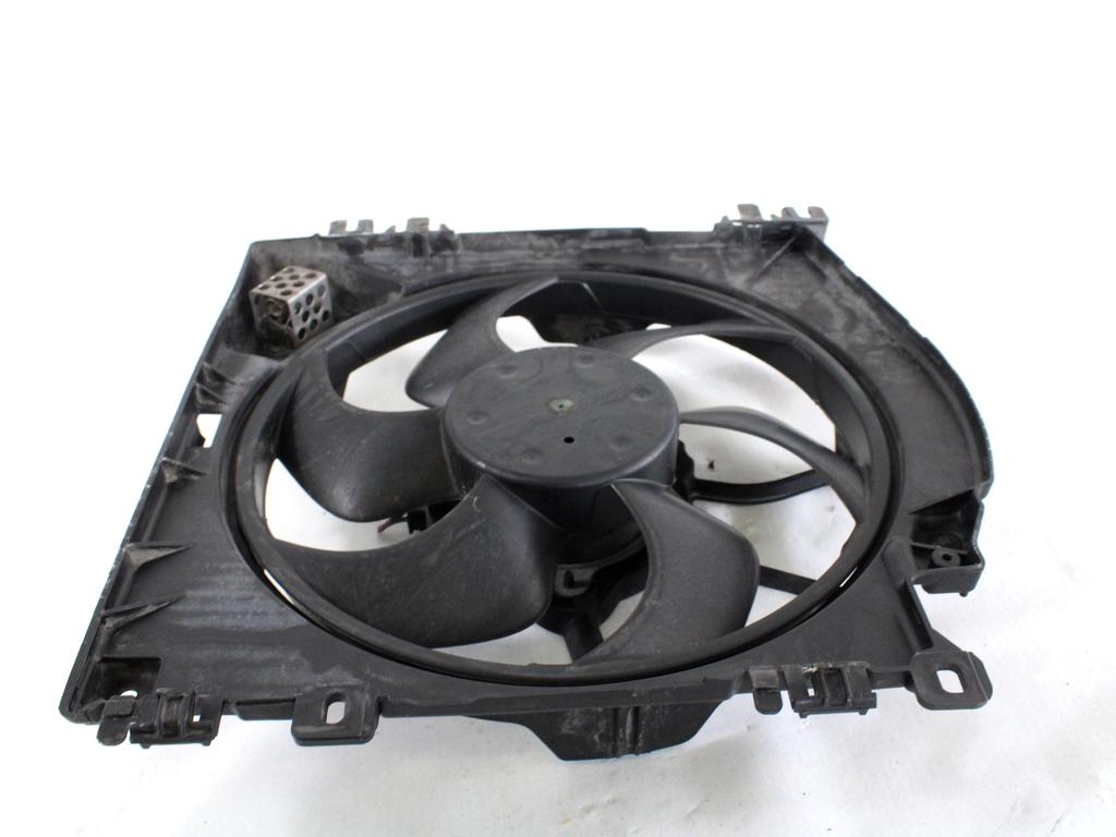 VENTILATOR HLADILNIKA OEM N. 8200966248 ORIGINAL REZERVNI DEL RENAULT CLIO BR0//1 CR0/1 KR0/1 MK3 R (05/2009 - 2013) BENZINA LETNIK 2012