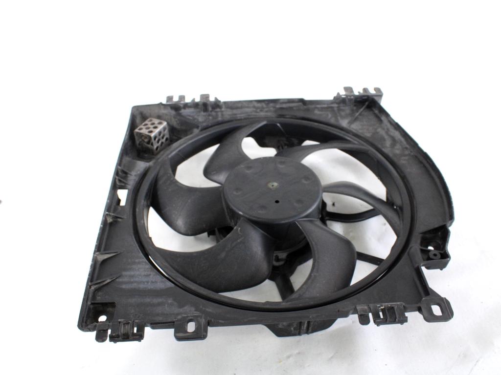 VENTILATOR HLADILNIKA OEM N. 8200966248 ORIGINAL REZERVNI DEL RENAULT CLIO BR0//1 CR0/1 KR0/1 MK3 R (05/2009 - 2013) BENZINA LETNIK 2012