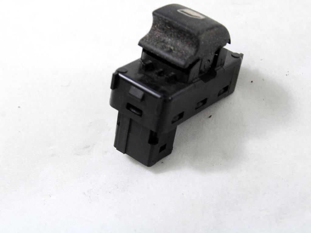 ZADNJE STIKALO OEM N. 96548609 ORIGINAL REZERVNI DEL CITROEN C3 PICASSO MK1 (2009 - 2012) DIESEL LETNIK 2010