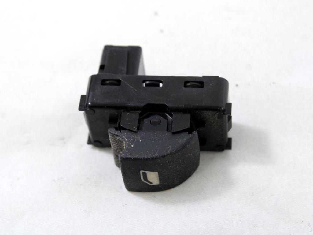 ZADNJE STIKALO OEM N. 96548609 ORIGINAL REZERVNI DEL CITROEN C3 PICASSO MK1 (2009 - 2012) DIESEL LETNIK 2010