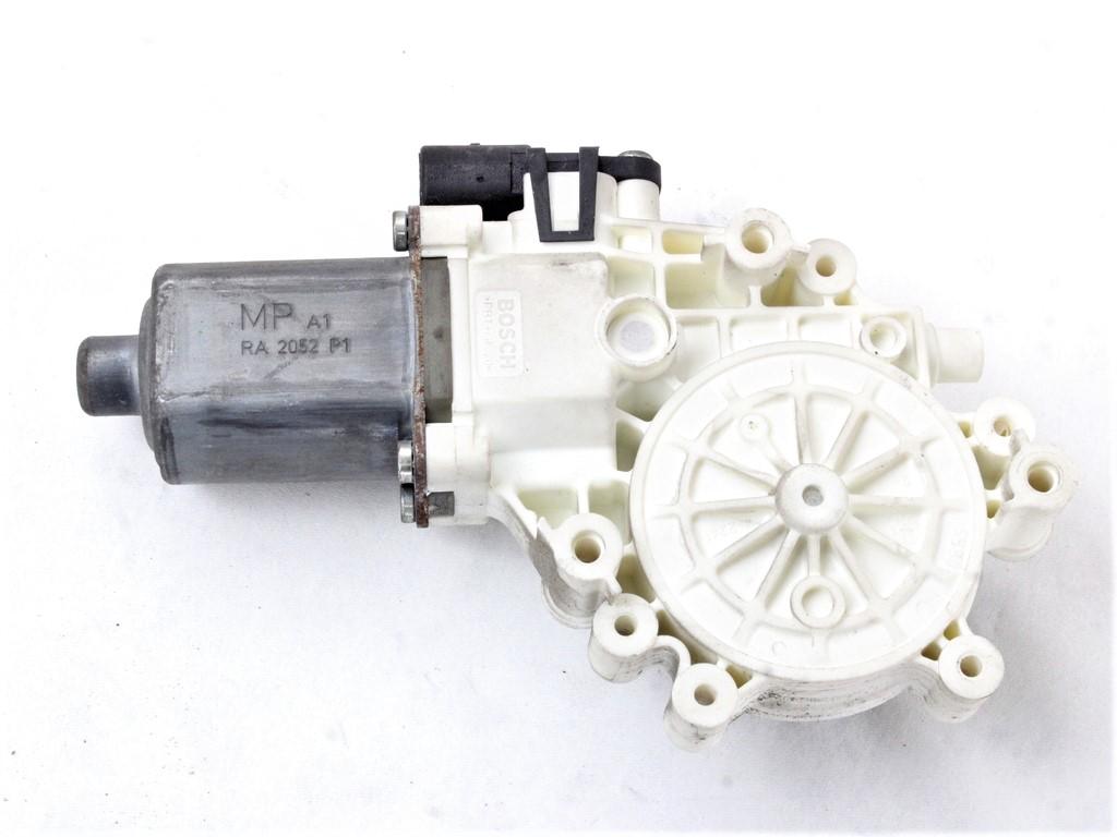 DVIZNI MEHANIZEM SPREDNIH STEKEL  OEM N. 17747 MOTORINO ALZACRISTALLO PORTA ANTERIORE ORIGINAL REZERVNI DEL SMART FORFOUR 454 MK1 (2004 - 2006) BENZINA LETNIK 2005