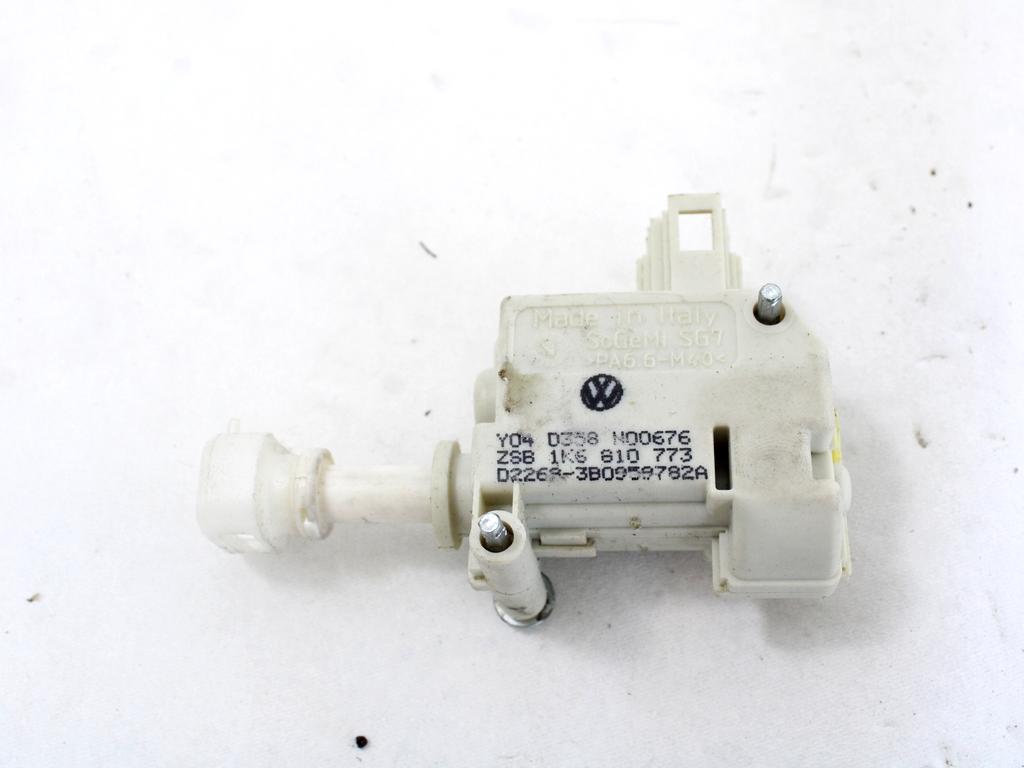 ZAKLEP LOPUTE GORIVA OEM N. 1K6810773 ORIGINAL REZERVNI DEL VOLKSWAGEN GOLF V 1K1 1K5 MK5 BER/SW (02/2004-11/2008) DIESEL LETNIK 2005