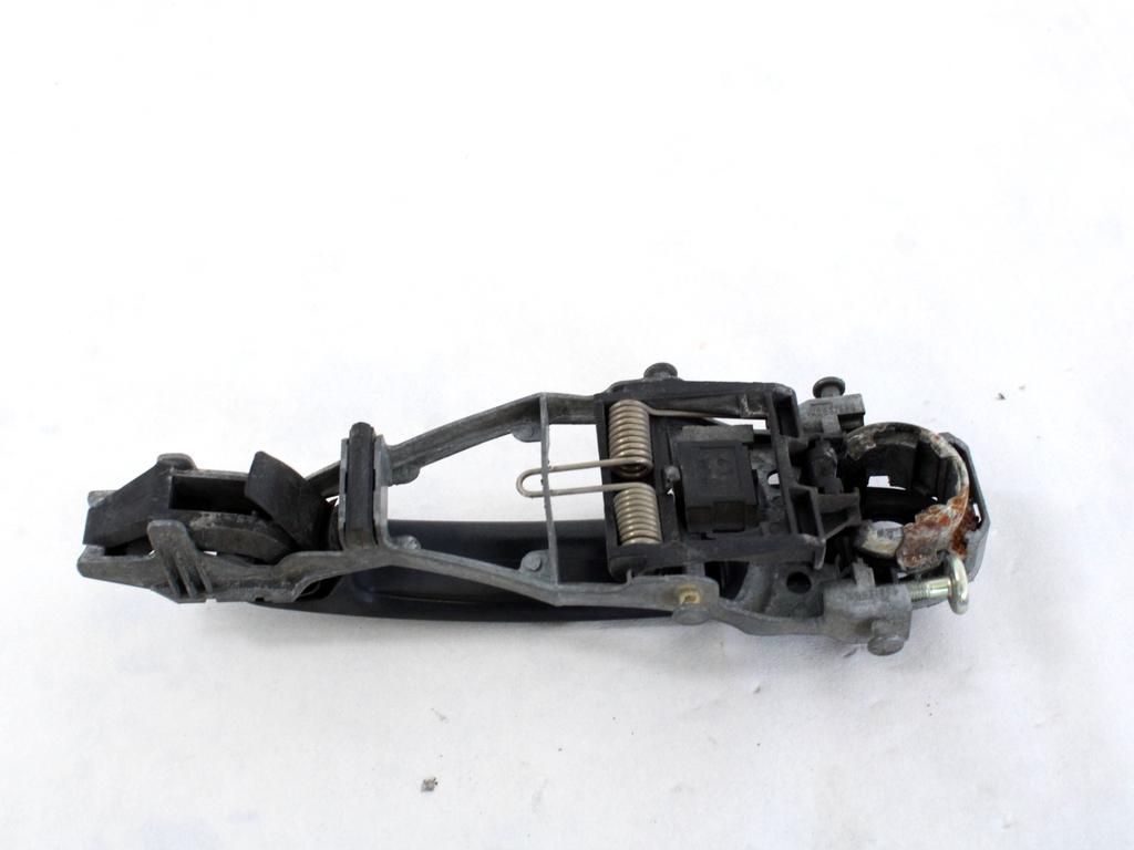 ZUNANJA KLJUKA SPREDNJA LEVA VRATA OEM N. 3B0837205F3FZ ORIGINAL REZERVNI DEL VOLKSWAGEN GOLF V 1K1 1K5 MK5 BER/SW (02/2004-11/2008) DIESEL LETNIK 2005