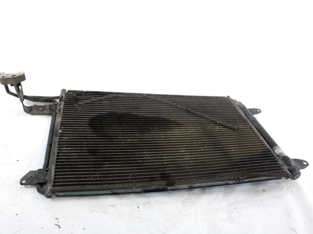 HLADILNIK KLIME OEM N. 1K0820411G ORIGINAL REZERVNI DEL VOLKSWAGEN GOLF V 1K1 1K5 MK5 BER/SW (02/2004-11/2008) DIESEL LETNIK 2005