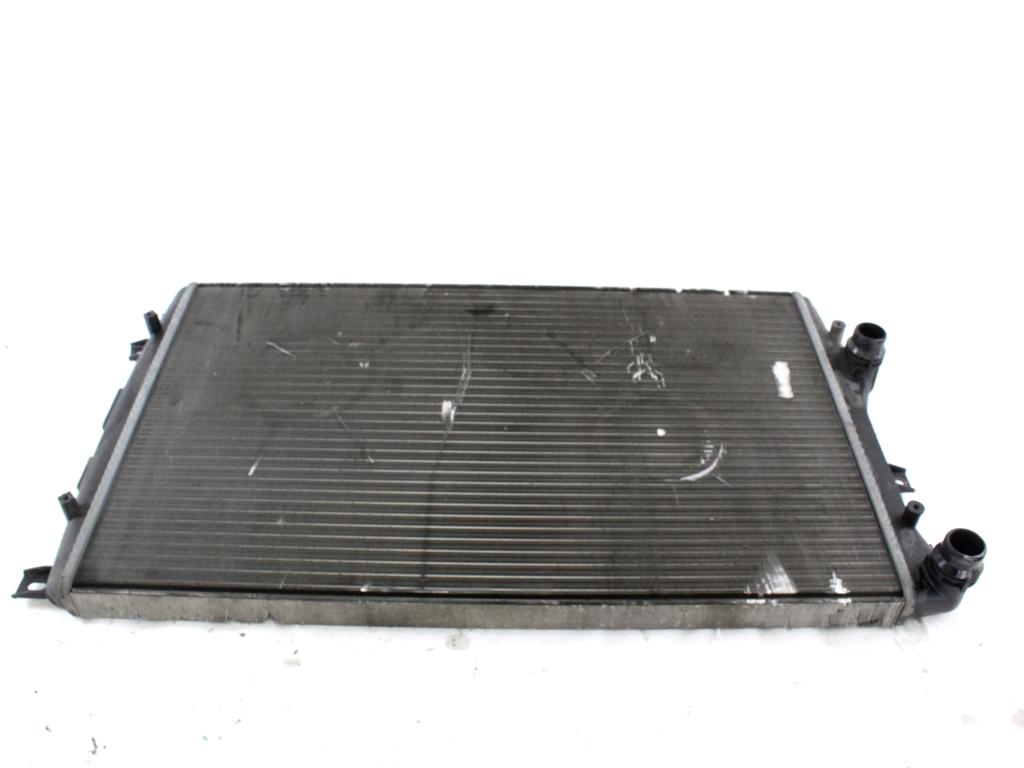 RADIATOR VODE OEM N. 1K0121253AA ORIGINAL REZERVNI DEL VOLKSWAGEN GOLF V 1K1 1K5 MK5 BER/SW (02/2004-11/2008) DIESEL LETNIK 2005