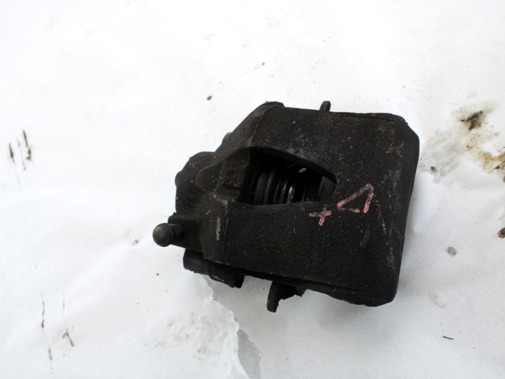 SPREDNJE DESNE ZAVORNE CELJUSTI  OEM N. 1K0615124D ORIGINAL REZERVNI DEL VOLKSWAGEN GOLF V 1K1 1K5 MK5 BER/SW (02/2004-11/2008) DIESEL LETNIK 2005