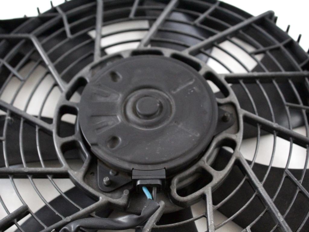 VENTILATOR HLADILNIKA OEM N. MR360801 ORIGINAL REZERVNI DEL MITSUBISHI PAJERO V60 (2000 - 2007) DIESEL LETNIK 2003