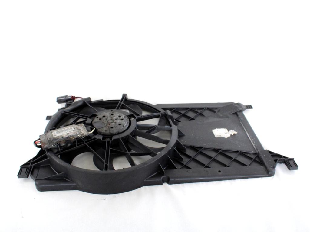 VENTILATOR HLADILNIKA OEM N. 3M5H-8C607-RG ORIGINAL REZERVNI DEL FORD FOCUS DA HCP DP MK2 BER/SW (2005 - 2008) DIESEL LETNIK 2006