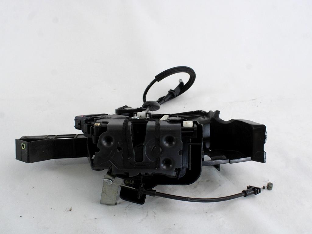 CENTRALNO ZAKLEPANJE ZADNJIH DESNIH VRAT OEM N. 4M5A-A26412-BC ORIGINAL REZERVNI DEL FORD FOCUS DA HCP DP MK2 BER/SW (2005 - 2008) DIESEL LETNIK 2006