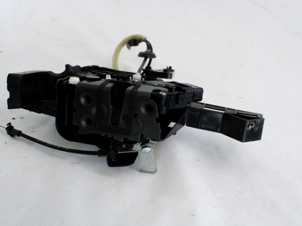 CENTRALNA KLJUCAVNICA ZADJIH LEVIH VRAT OEM N. 4M5A-A26413-BC ORIGINAL REZERVNI DEL FORD FOCUS DA HCP DP MK2 BER/SW (2005 - 2008) DIESEL LETNIK 2006