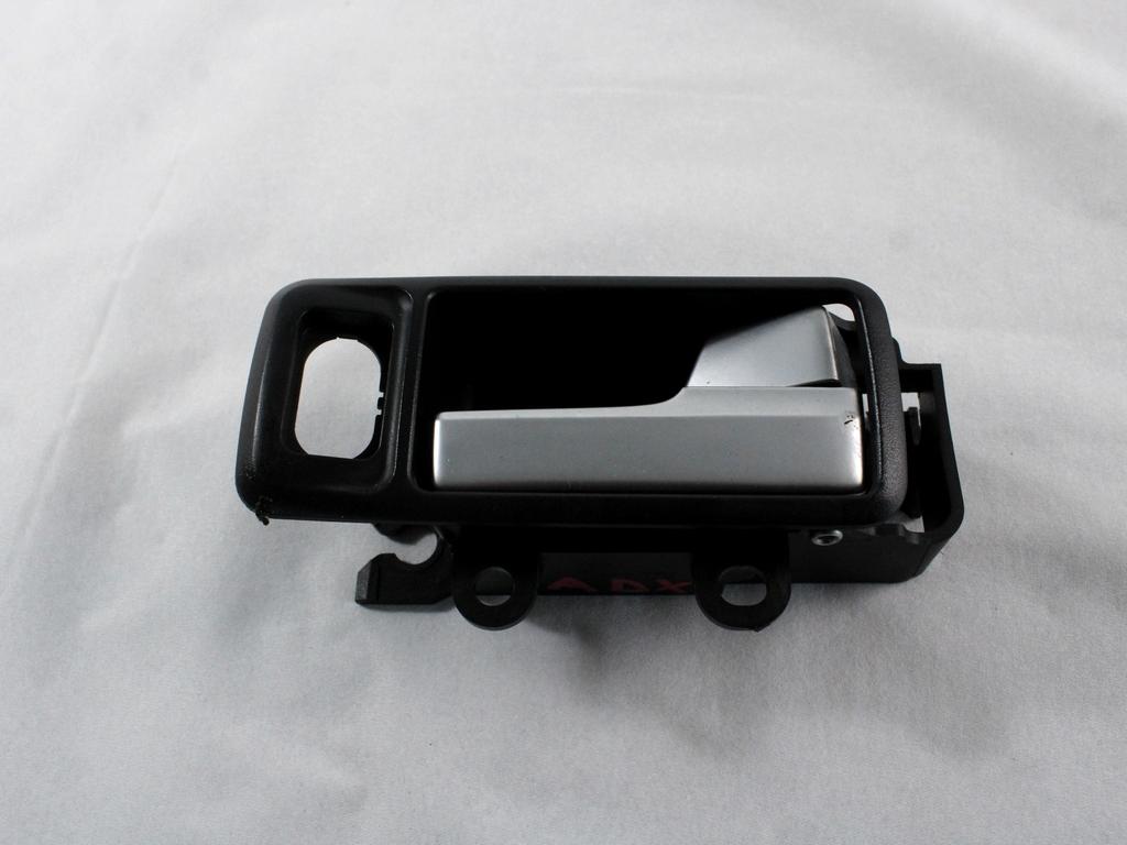 NOTRANJA KLJUKA  OEM N. 3M51-R22600-BC ORIGINAL REZERVNI DEL FORD FOCUS DA HCP DP MK2 BER/SW (2005 - 2008) DIESEL LETNIK 2006