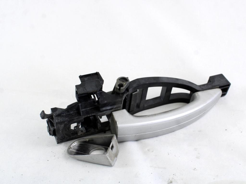 ZUNANJA KLJUKA SPREDNJA LEVA VRATA OEM N. 1437499 ORIGINAL REZERVNI DEL FORD FOCUS DA HCP DP MK2 BER/SW (2005 - 2008) DIESEL LETNIK 2006