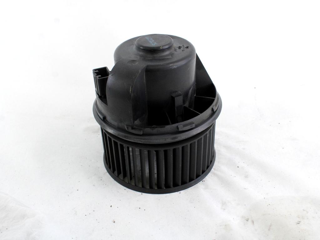 VENTILATOR  KABINE  OEM N. 3M5H-18456-EC ORIGINAL REZERVNI DEL FORD FOCUS DA HCP DP MK2 BER/SW (2005 - 2008) DIESEL LETNIK 2006