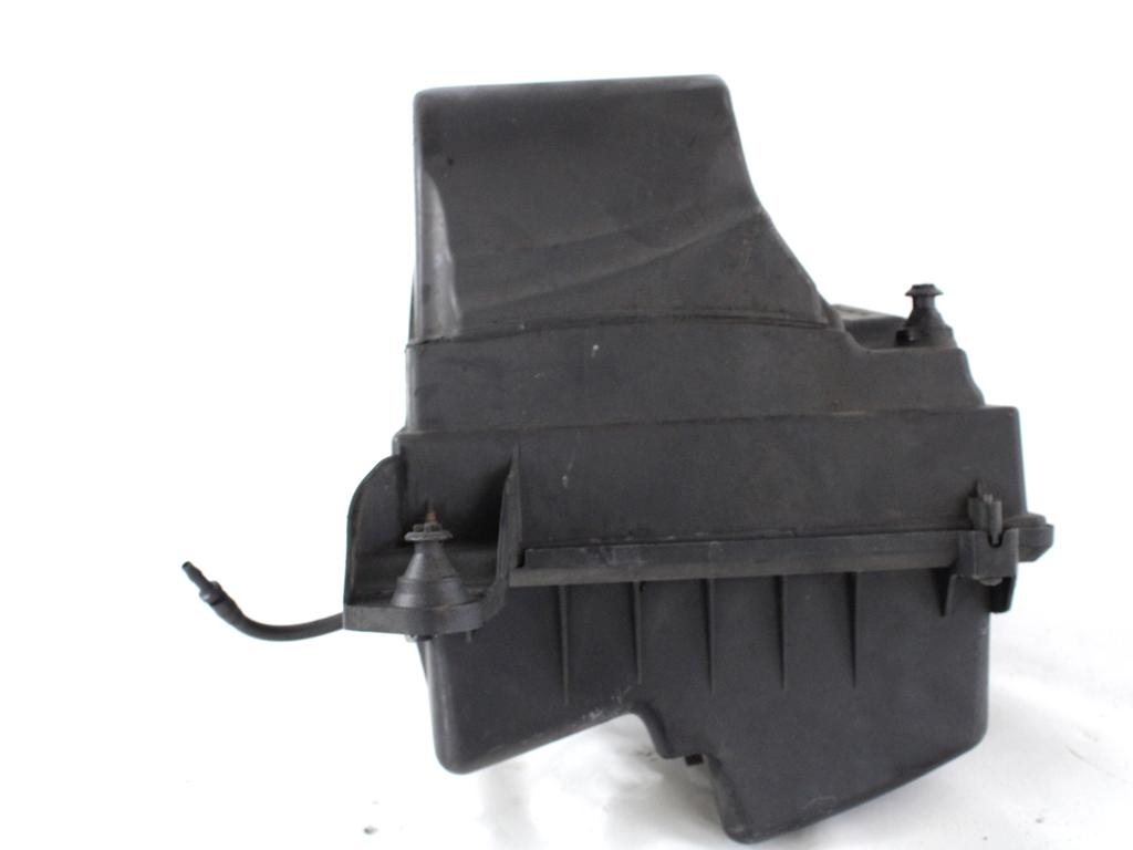 FILTAR ZRAKA OEM N. 4M51-9600-CB ORIGINAL REZERVNI DEL FORD FOCUS DA HCP DP MK2 BER/SW (2005 - 2008) DIESEL LETNIK 2006