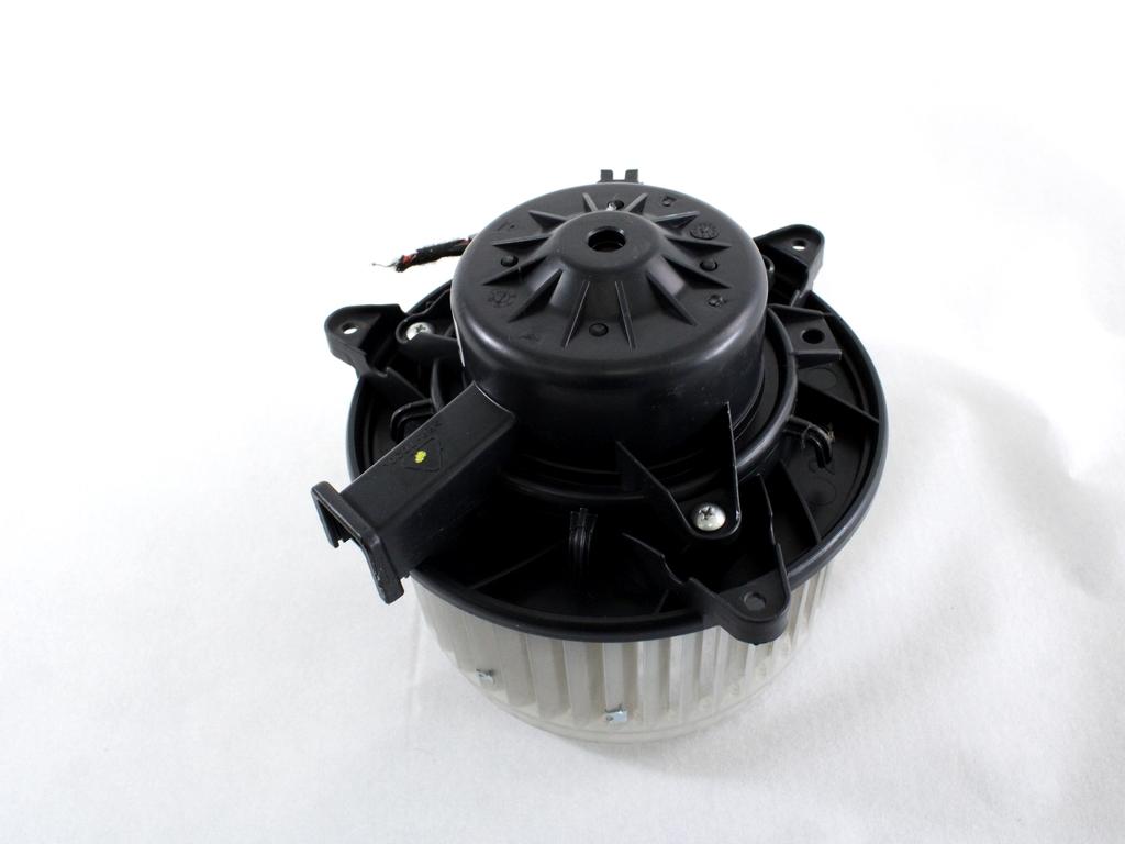 VENTILATOR  KABINE  OEM N. 13263279 ORIGINAL REZERVNI DEL OPEL MERIVA B S10 (2010 -2017)BENZINA/GPL LETNIK 2012