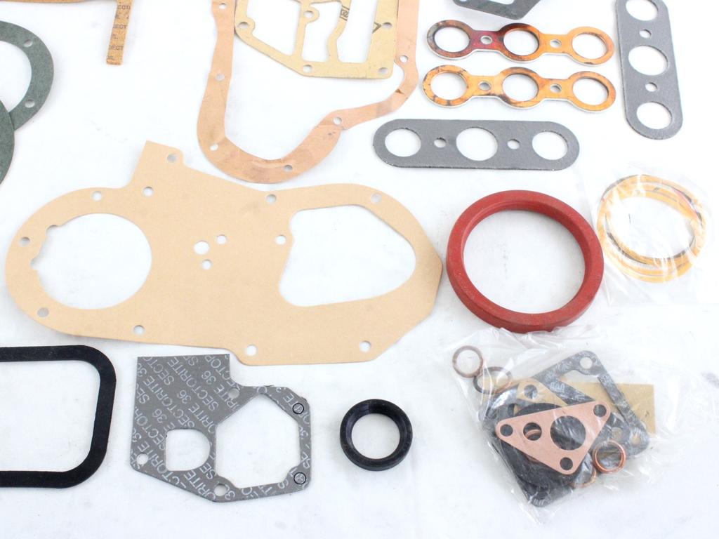 111564/1 KIT GUARNIZIONI MOTORE SPESSO RENAULT 6 850 (1969) RICAMBIO NUOVO GUARNIZIONE TESTATA MANCANTE