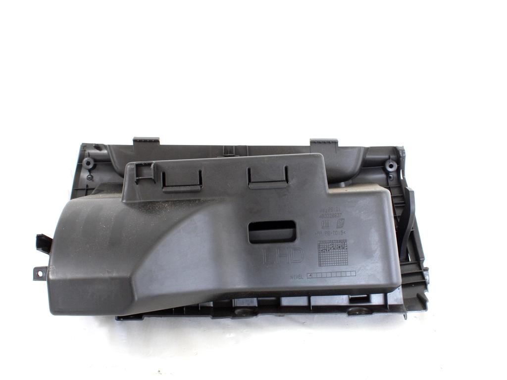 PREDAL ZA DOKUMENTE OEM N. 13339619 ORIGINAL REZERVNI DEL OPEL MERIVA B S10 (2010 -2017)BENZINA/GPL LETNIK 2012