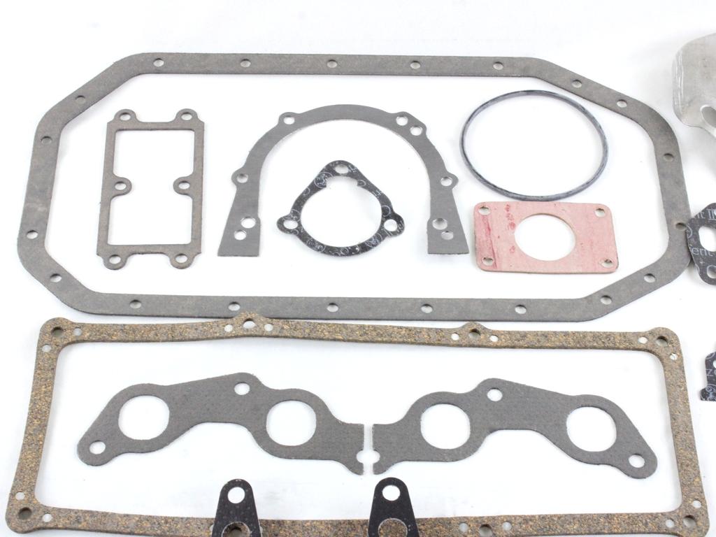 20 24813 02  KIT GUARNIZIONI MOTORE GOETZE VOLKSWAGEN GOLF 1 1.3 5P RICAMBIO NUOVO GUARNIZIONE TESTATA MANCANTE