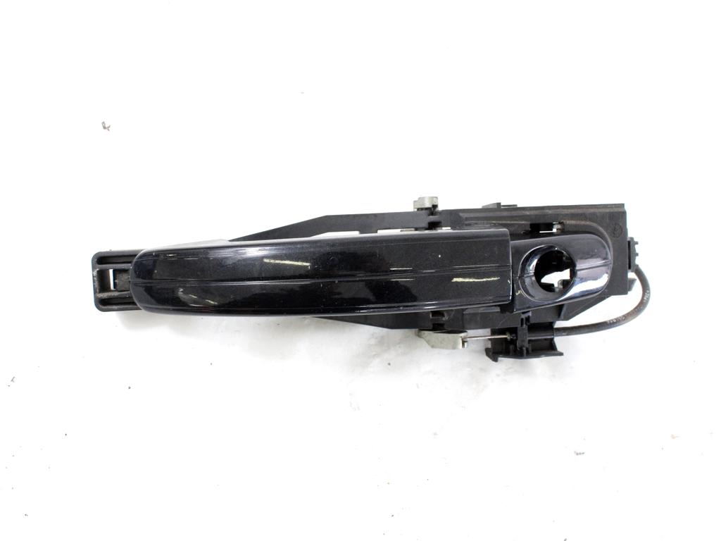 ZUNANJA KLJUKA SPREDNJA LEVA VRATA OEM N. 1323272 ORIGINAL REZERVNI DEL FORD FOCUS DA HCP DP MK2 BER/SW (2005 - 2008) DIESEL LETNIK 2007