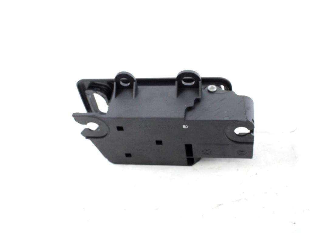 NOTRANJA KLJUKA  OEM N. 3M51-R22600-BD ORIGINAL REZERVNI DEL FORD FOCUS DA HCP DP MK2 BER/SW (2005 - 2008) DIESEL LETNIK 2007