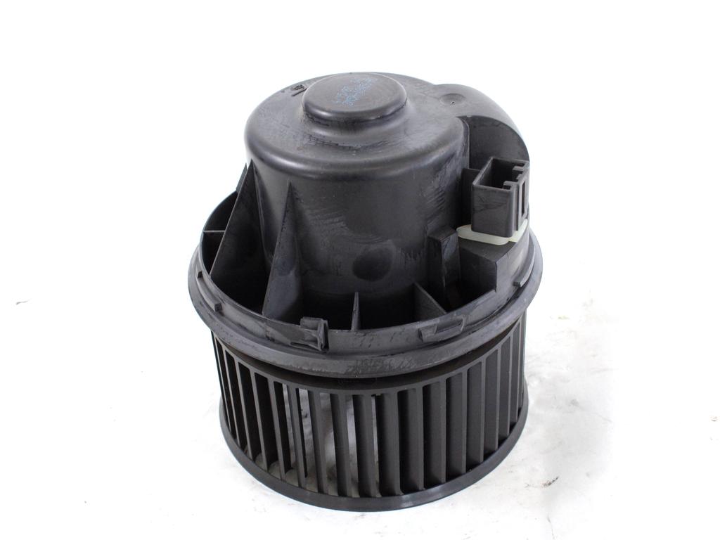 VENTILATOR  KABINE  OEM N. 3M5H-18456-AD ORIGINAL REZERVNI DEL FORD FOCUS DA HCP DP MK2 BER/SW (2005 - 2008) DIESEL LETNIK 2007