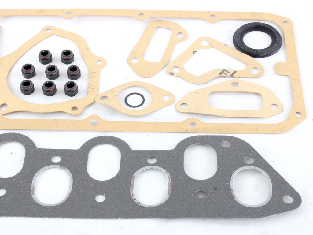 5881189 KIT GUARNIZIONI MOTORE FIAT RITMO 1.7 D 5P RICAMBIO NUOVO GUARNIZIONE TESTATA MANCANTE