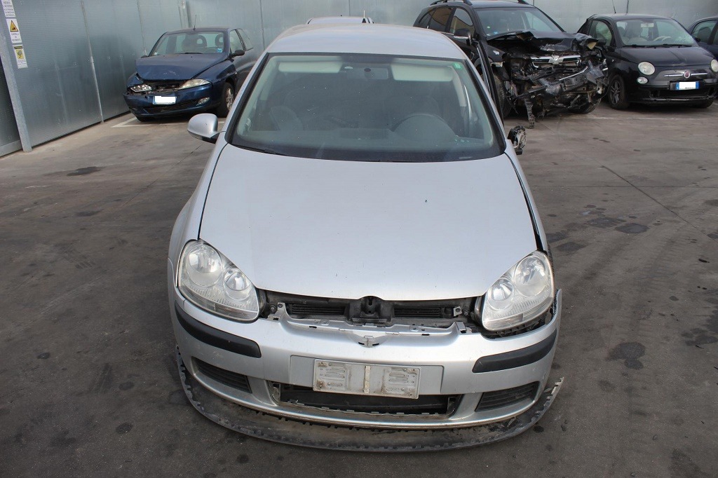 VOLKSWAGEN GOLF 5 1.9 D 77KW 5M 5P (2006) RICAMBI IN MAGAZZINO