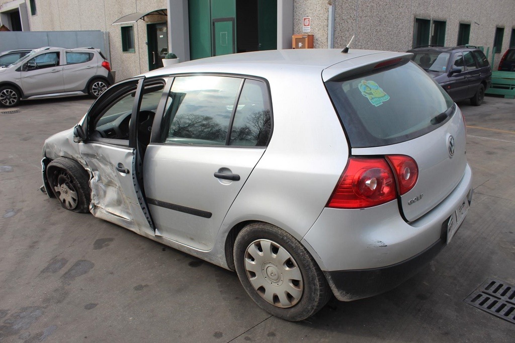 VOLKSWAGEN GOLF 5 1.9 D 77KW 5M 5P (2006) RICAMBI IN MAGAZZINO