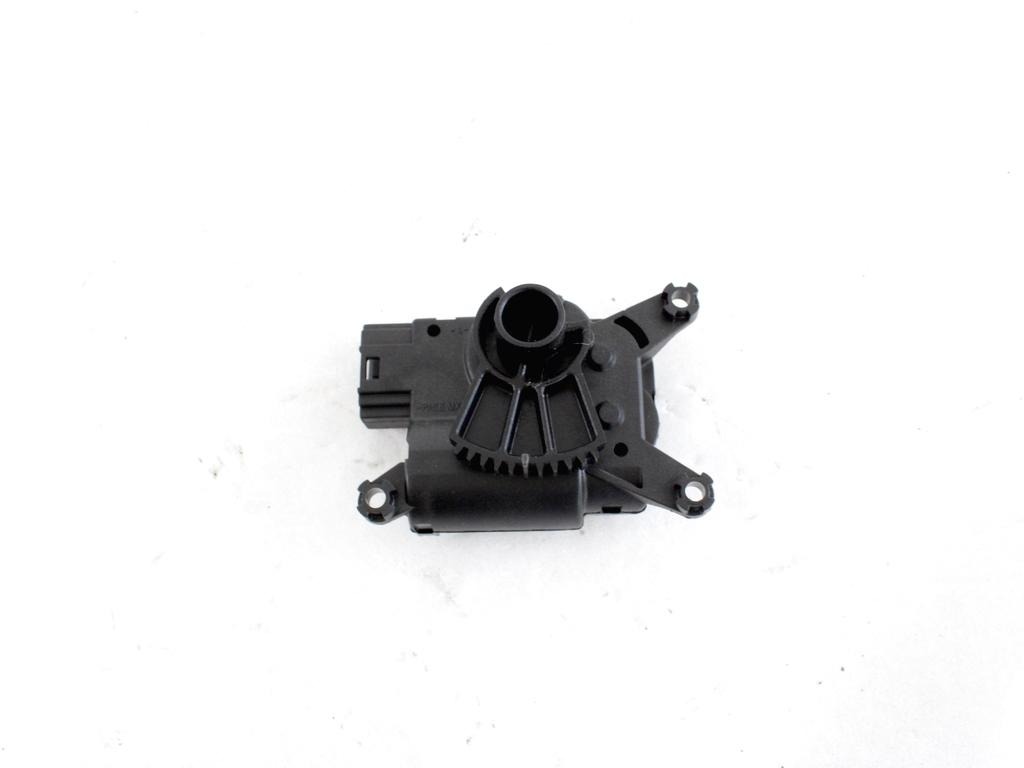 MOTORCEK OGREVANJA OEM N. A21000700 ORIGINAL REZERVNI DEL FIAT PUNTO 199 MK3 (2011 - 2017)BENZINA/GPL LETNIK 2017