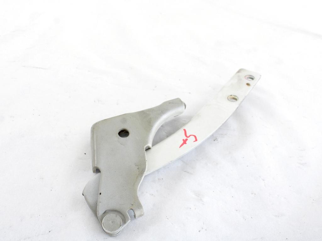 PANTI POKROVA MOTORJA OEM N. 55441 CERNIERA COFANO  ORIGINAL REZERVNI DEL FIAT PUNTO 199 MK3 (2011 - 2017)BENZINA/GPL LETNIK 2017