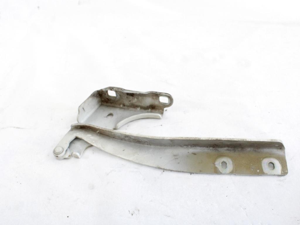 PANTI POKROVA MOTORJA OEM N. 55441 CERNIERA COFANO  ORIGINAL REZERVNI DEL FIAT PUNTO 199 MK3 (2011 - 2017)BENZINA/GPL LETNIK 2017