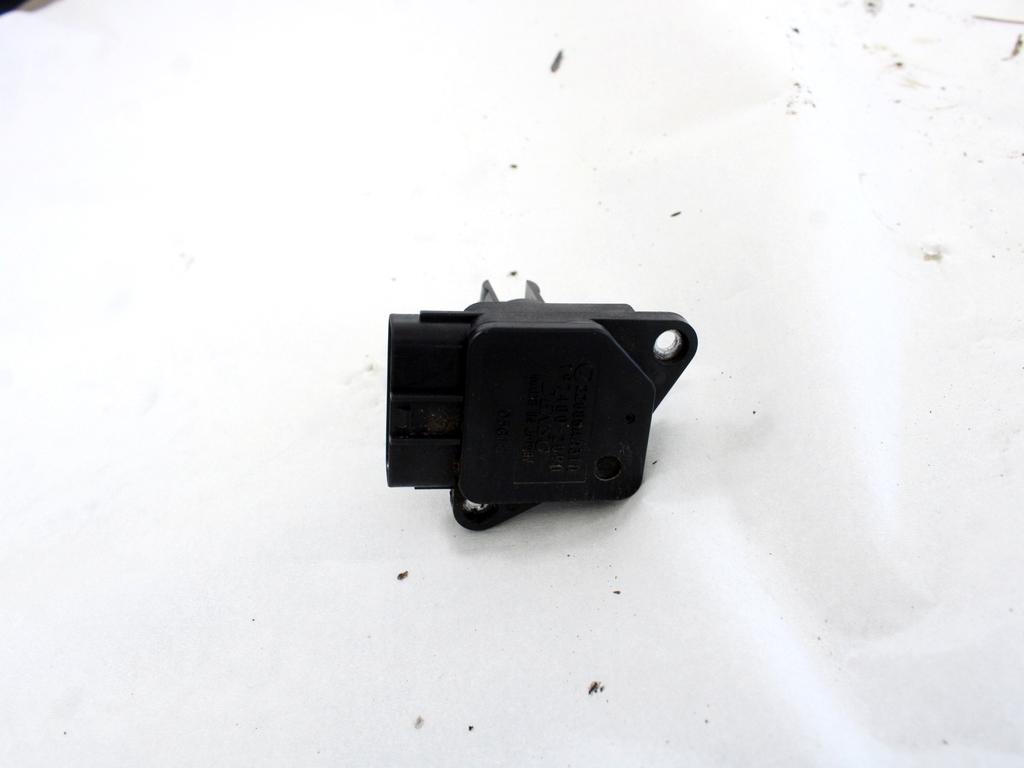 MERILNIK PRETOKA ZRAKA / MERILNIK MASE ZRAKA OEM N. 22680AA310 ORIGINAL REZERVNI DEL SUBARU OUTBACK BP MK3 (2003 - 2009)  BENZINA/GPL LETNIK 2006