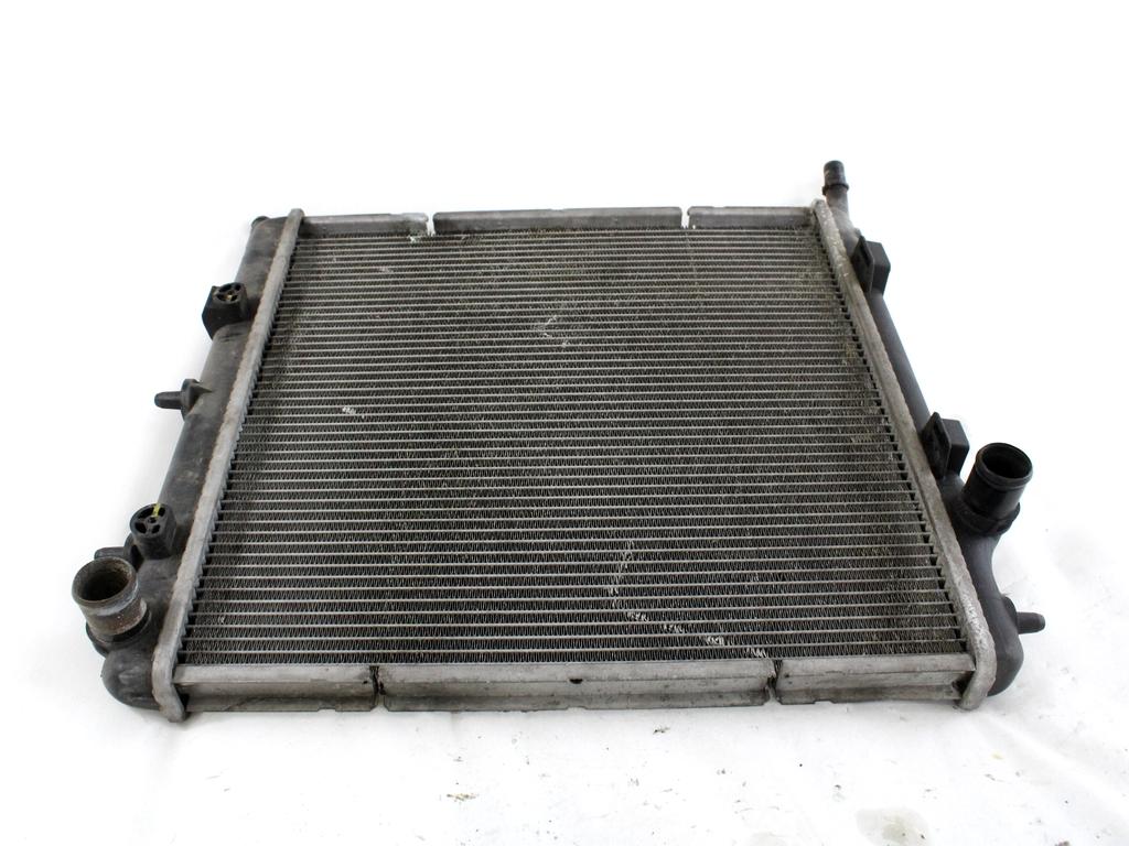 RADIATOR VODE OEM N. 9682941780 ORIGINAL REZERVNI DEL PEUGEOT 207 / 207 CC WA WC WD WK (2006 - 05/2009) BENZINA/GPL LETNIK 2009