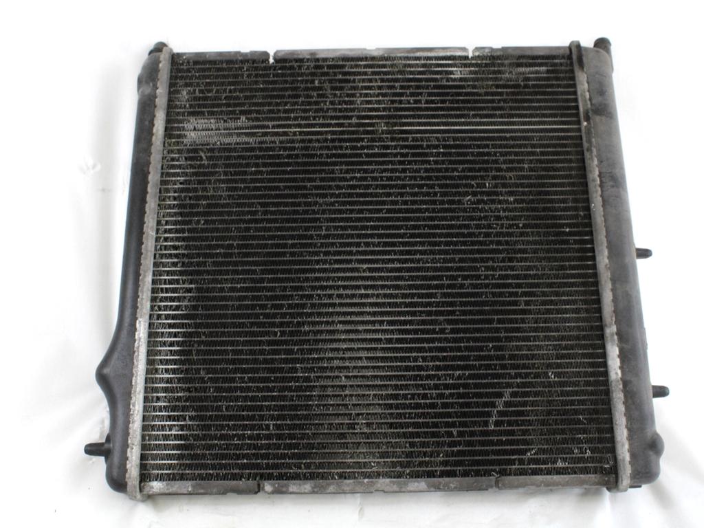 RADIATOR VODE OEM N. 9682941780 ORIGINAL REZERVNI DEL PEUGEOT 207 / 207 CC WA WC WD WK (2006 - 05/2009) BENZINA/GPL LETNIK 2009