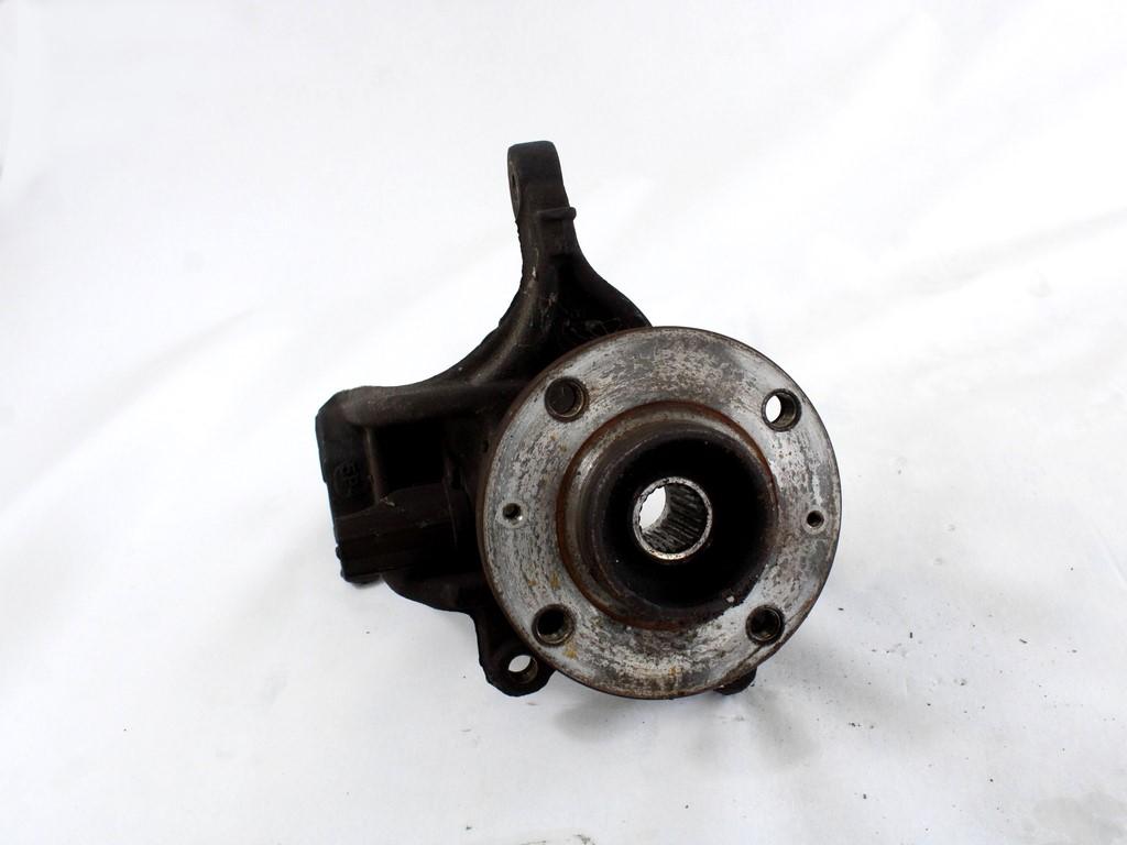 LEVI VRTLJIVI LEZAJ / PESTO KOLESA Z LEZAJEM SPREDAJ OEM N. 1607557480 ORIGINAL REZERVNI DEL PEUGEOT 207 / 207 CC WA WC WD WK (2006 - 05/2009) BENZINA/GPL LETNIK 2009