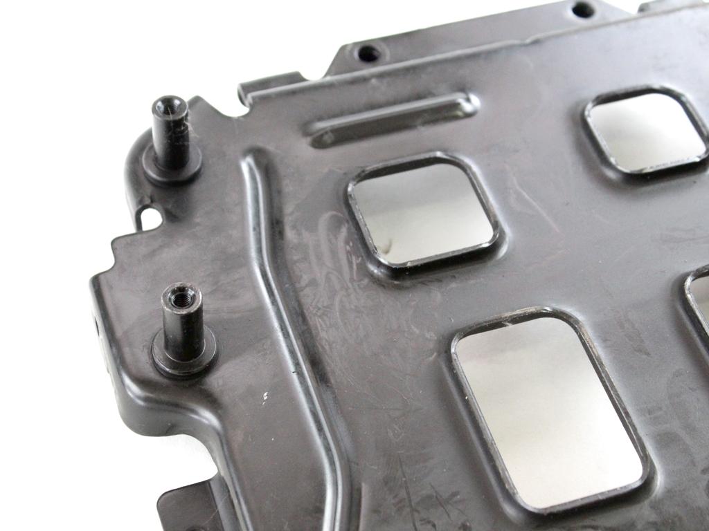 NOSILCI MOTORJA/DRUGO OEM N. HJ32-6K767-AB ORIGINAL REZERVNI DEL LAND ROVER RANGE ROVER EVOQUE L538 R (2016 - 2019)DIESEL LETNIK 2016