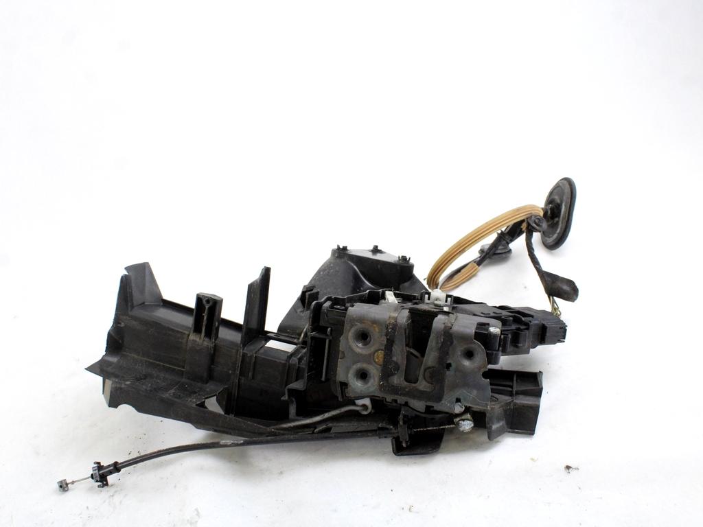 CENTRALNO ZAKLEPANJE PREDNIH LEVIH VRAT OEM N. 3M5A-R21813-ET ORIGINAL REZERVNI DEL FORD FOCUS DA HCP DP MK2 R BER/SW (2008 - 2011) DIESEL LETNIK 2008