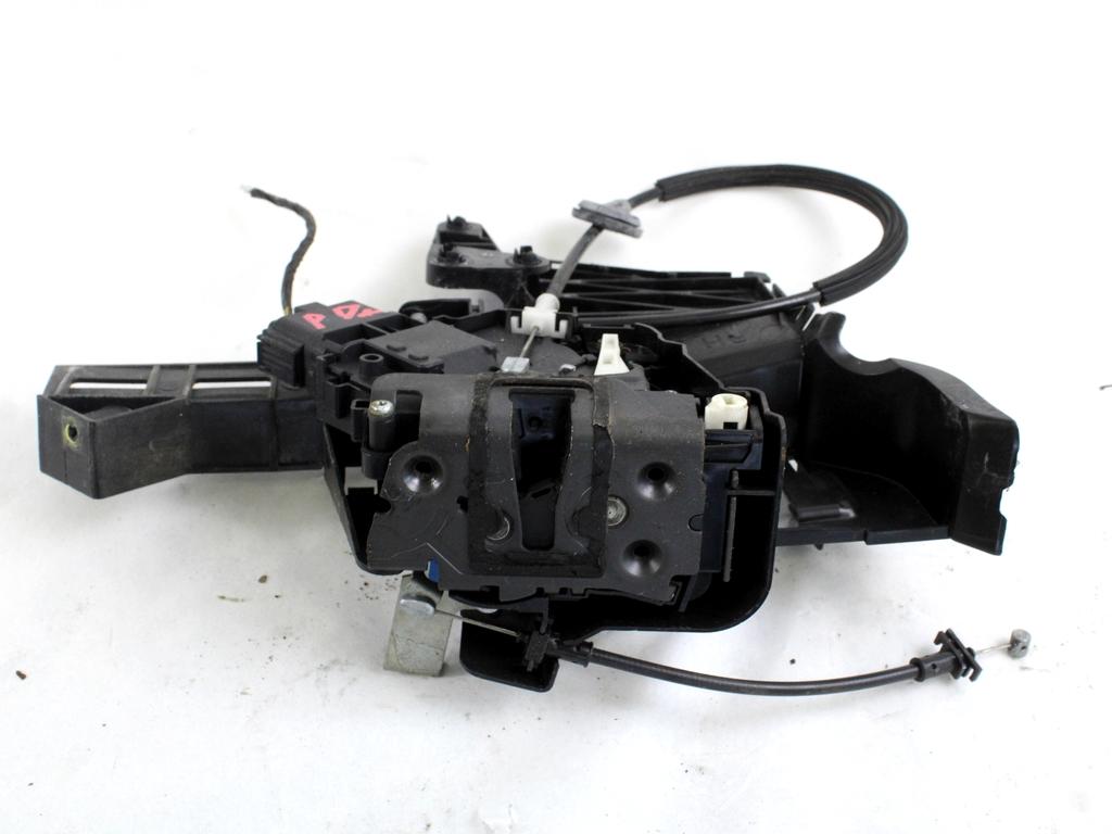 CENTRALNO ZAKLEPANJE ZADNJIH DESNIH VRAT OEM N. 4M5A-A26412-BE ORIGINAL REZERVNI DEL FORD FOCUS DA HCP DP MK2 R BER/SW (2008 - 2011) DIESEL LETNIK 2008