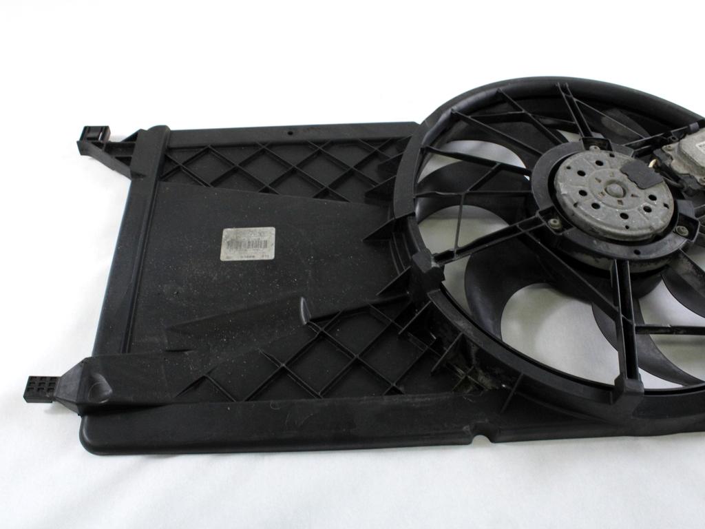 VENTILATOR HLADILNIKA OEM N. 3M5H-8C607-RJ ORIGINAL REZERVNI DEL FORD FOCUS DA HCP DP MK2 R BER/SW (2008 - 2011) DIESEL LETNIK 2008