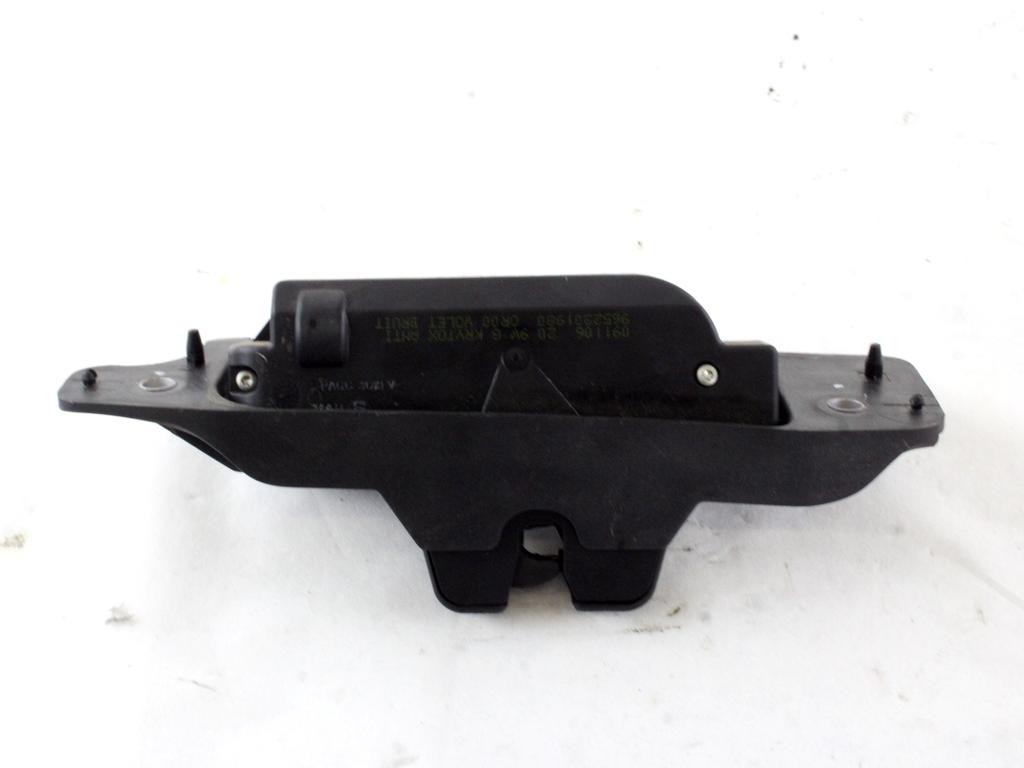 ZAKLEPANJE PRTLJA?NIH VRAT  OEM N. 9652301980 ORIGINAL REZERVNI DEL CITROEN C2 (2004 - 2009) DIESEL LETNIK 2006