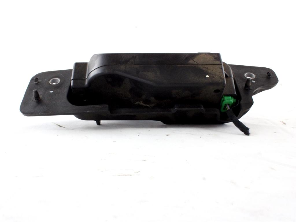 ZAKLEPANJE PRTLJA?NIH VRAT  OEM N. 9652301980 ORIGINAL REZERVNI DEL CITROEN C2 (2004 - 2009) DIESEL LETNIK 2006