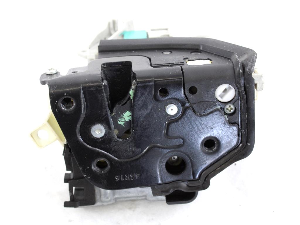 CENTRALNI ZAKLEP SPREDNJIH VRAT  OEM N. 8J1837016F ORIGINAL REZERVNI DEL AUDI A6 C7 BER/SW/ALLROAD (2011 - 2018)DIESEL LETNIK 2017