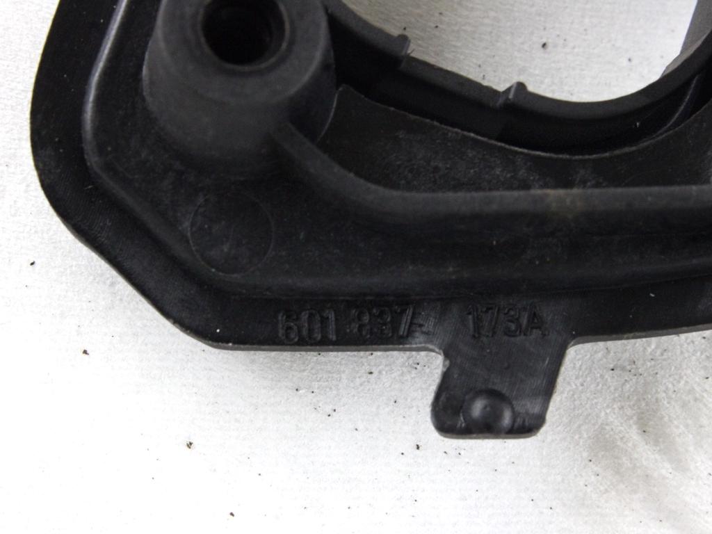 NOTRANJA KLJUKA  OEM N. 6Q1837173A ORIGINAL REZERVNI DEL VOLKSWAGEN POLO 9N (10/2001 - 2005) BENZINA LETNIK 2002